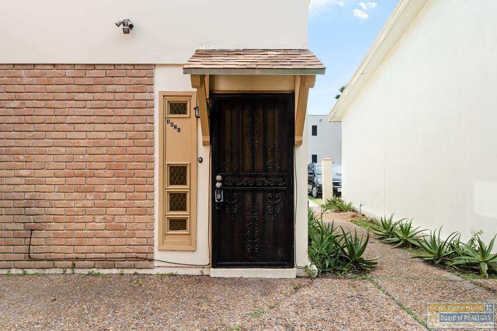 402 Champion - Photo 1