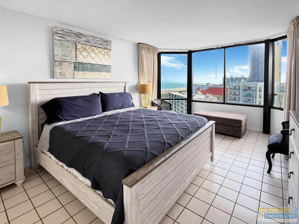 400 Padre Blvd. - Photo 1