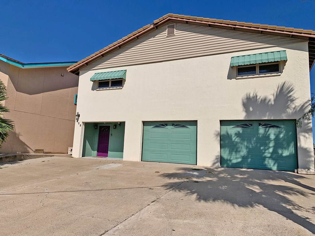 https://bt-photos.global.ssl.fastly.net/southpadre/orig_boomver_1_104739-2.jpg