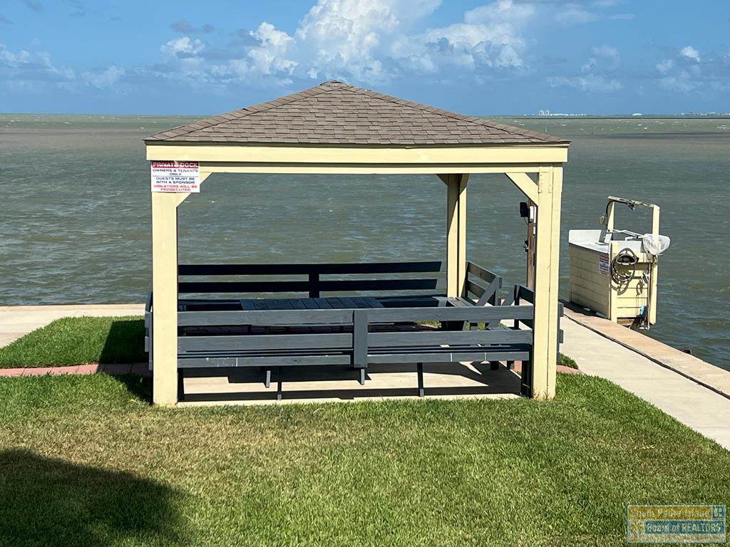 https://bt-photos.global.ssl.fastly.net/southpadre/orig_boomver_1_106030-2.jpg