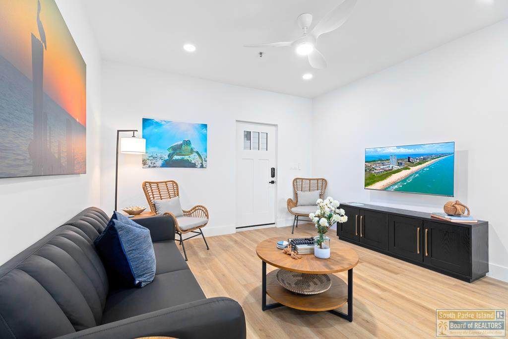 111 Sunny Isle Dr. - Photo 1