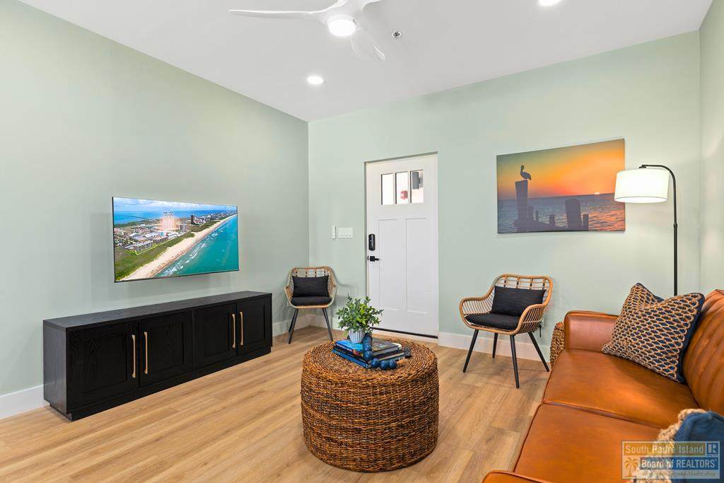 111 Sunny Isle Dr. - Photo 1