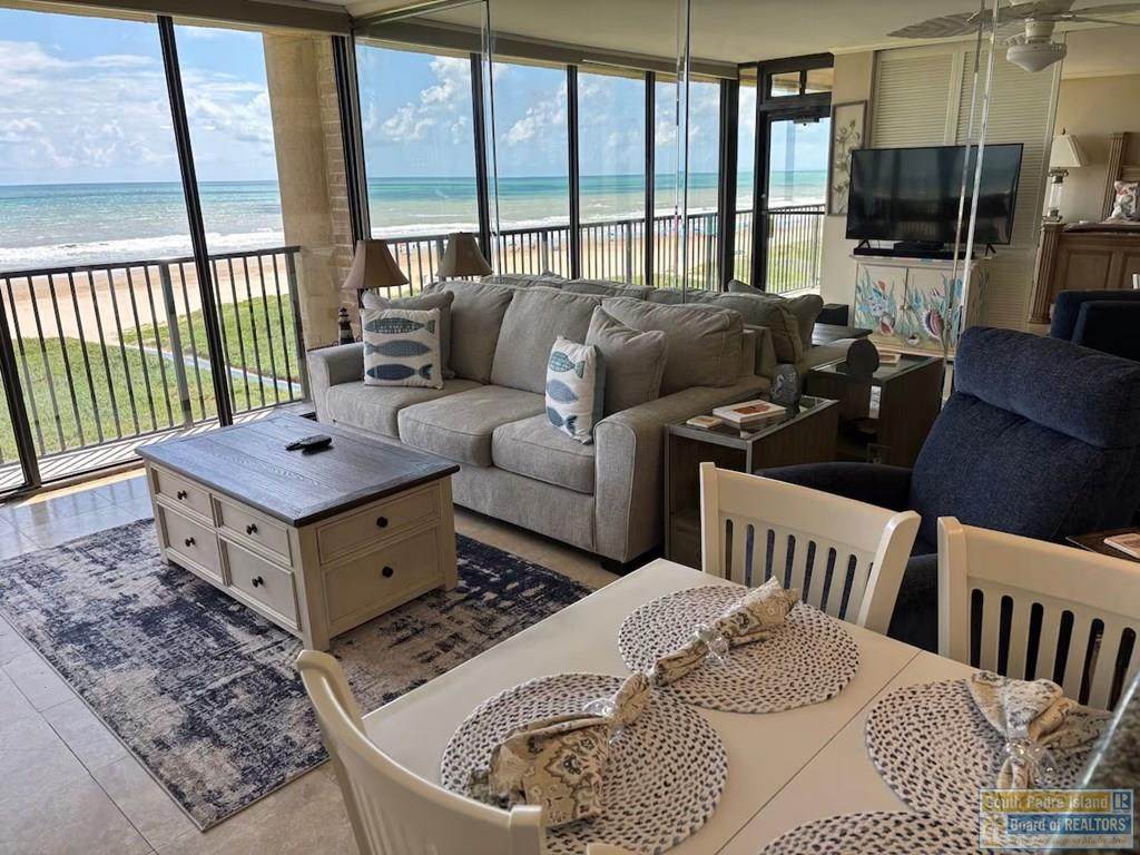 https://bt-photos.global.ssl.fastly.net/southpadre/orig_boomver_1_106101-2.jpg