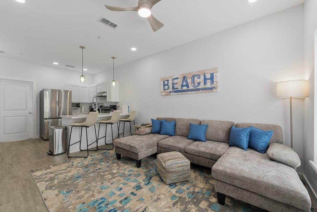 https://bt-photos.global.ssl.fastly.net/southpadre/orig_boomver_1_106172-2.jpg