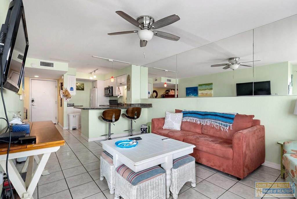 https://bt-photos.global.ssl.fastly.net/southpadre/orig_boomver_1_106266-2.jpg
