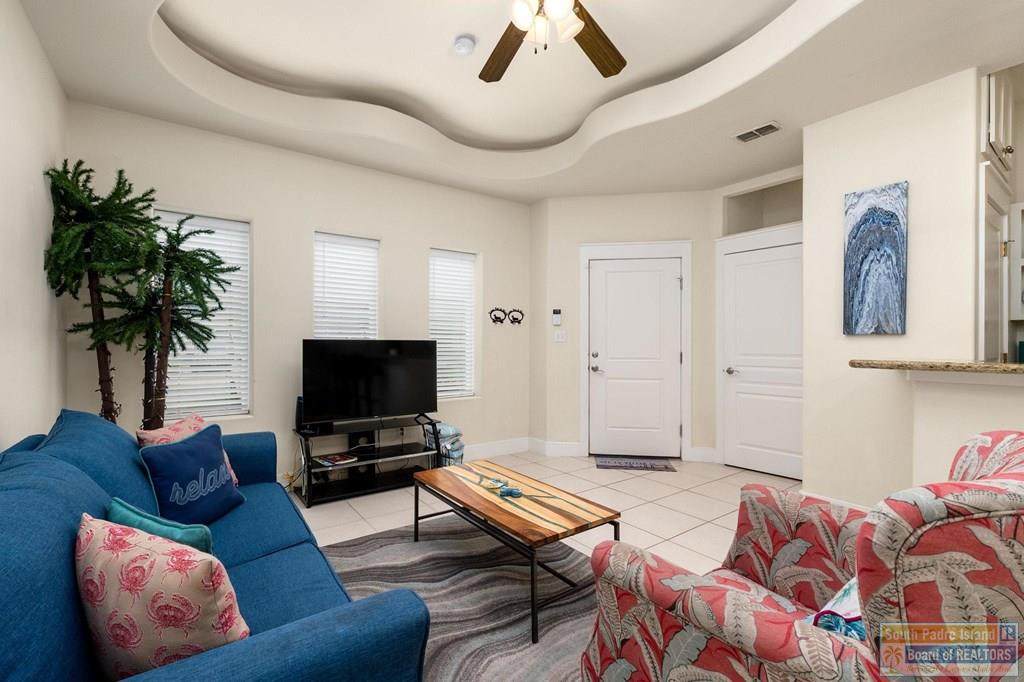 https://bt-photos.global.ssl.fastly.net/southpadre/orig_boomver_1_106299-2.jpg