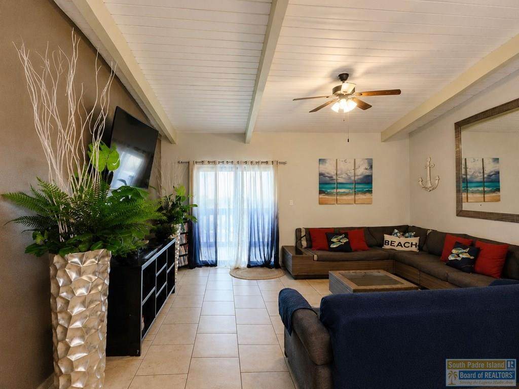 https://bt-photos.global.ssl.fastly.net/southpadre/orig_boomver_1_106361-2.jpg