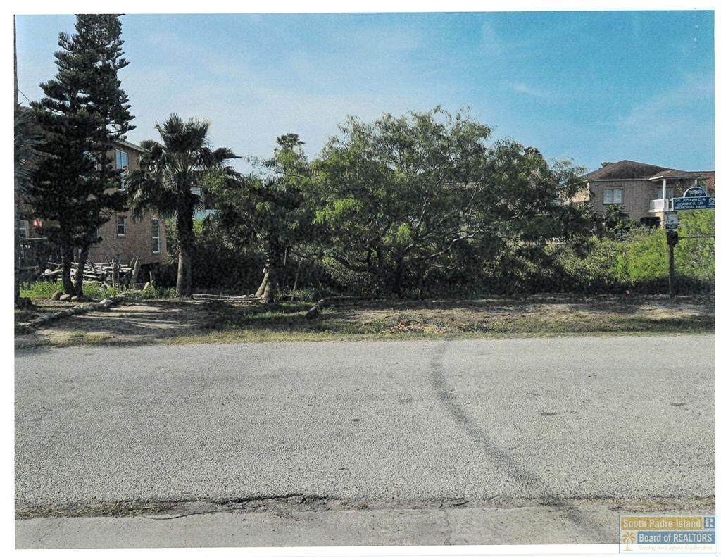 207 Esperanza St. - Photo 1