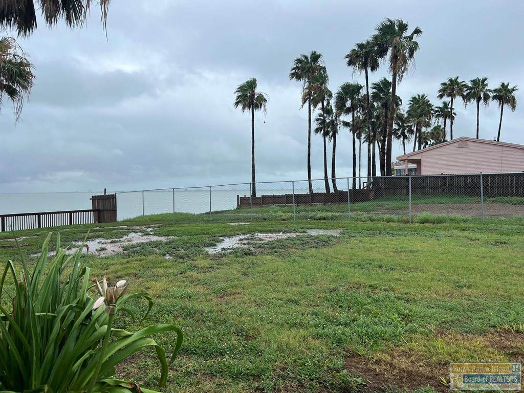 https://bt-photos.global.ssl.fastly.net/southpadre/orig_boomver_1_106429-2.jpg