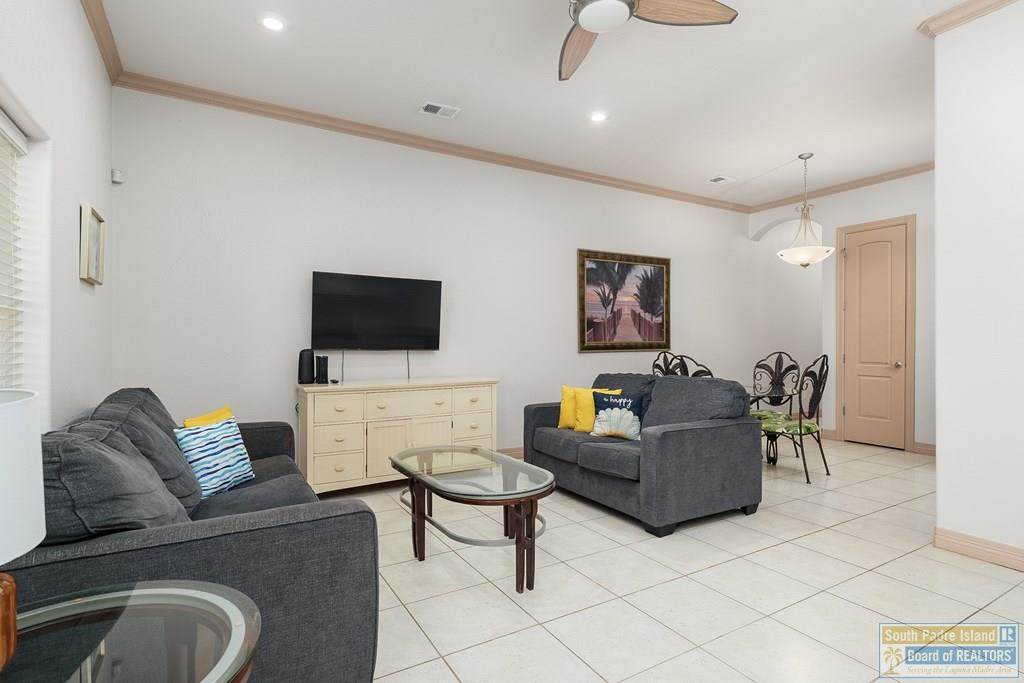 https://bt-photos.global.ssl.fastly.net/southpadre/orig_boomver_1_106436-2.jpg