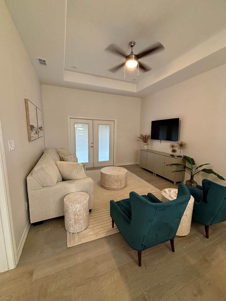 https://bt-photos.global.ssl.fastly.net/southpadre/orig_boomver_1_106479-2.jpg