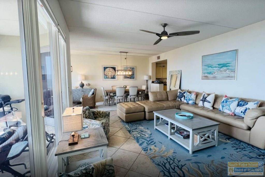 https://bt-photos.global.ssl.fastly.net/southpadre/orig_boomver_1_106485-2.jpg