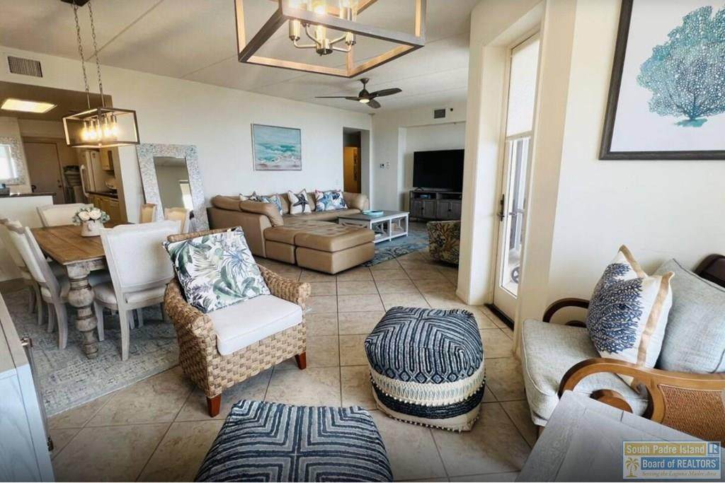https://bt-photos.global.ssl.fastly.net/southpadre/orig_boomver_1_106485-2.jpg