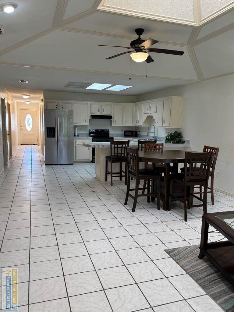 https://bt-photos.global.ssl.fastly.net/southpadre/orig_boomver_1_106532-2.jpg