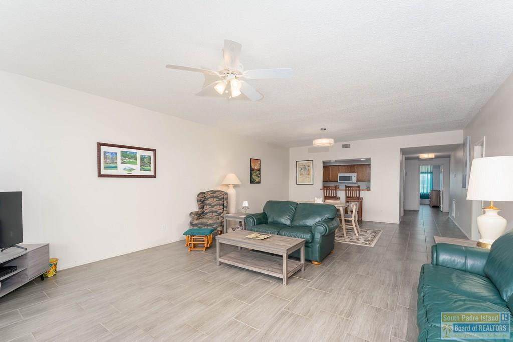 https://bt-photos.global.ssl.fastly.net/southpadre/orig_boomver_1_106547-2.jpg