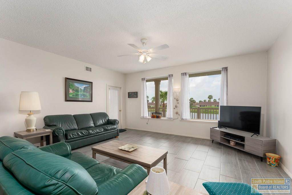 https://bt-photos.global.ssl.fastly.net/southpadre/orig_boomver_1_106547-2.jpg