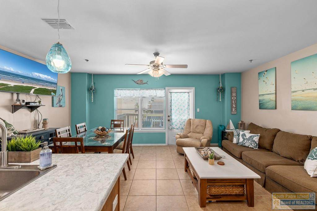 https://bt-photos.global.ssl.fastly.net/southpadre/orig_boomver_1_106571-2.jpg