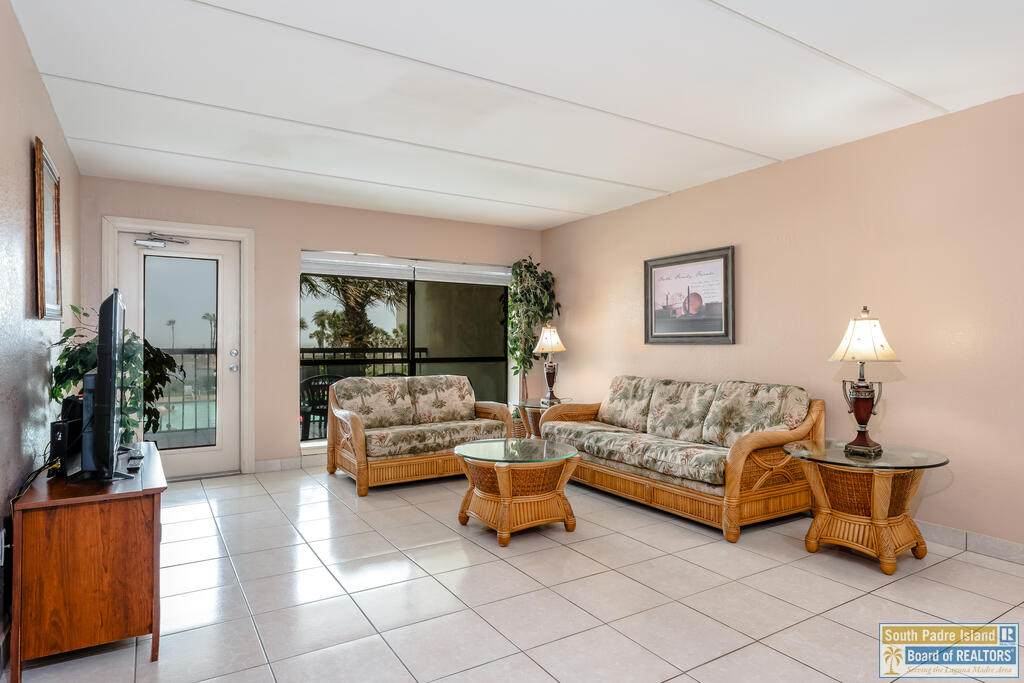 https://bt-photos.global.ssl.fastly.net/southpadre/orig_boomver_1_106856-2.jpg