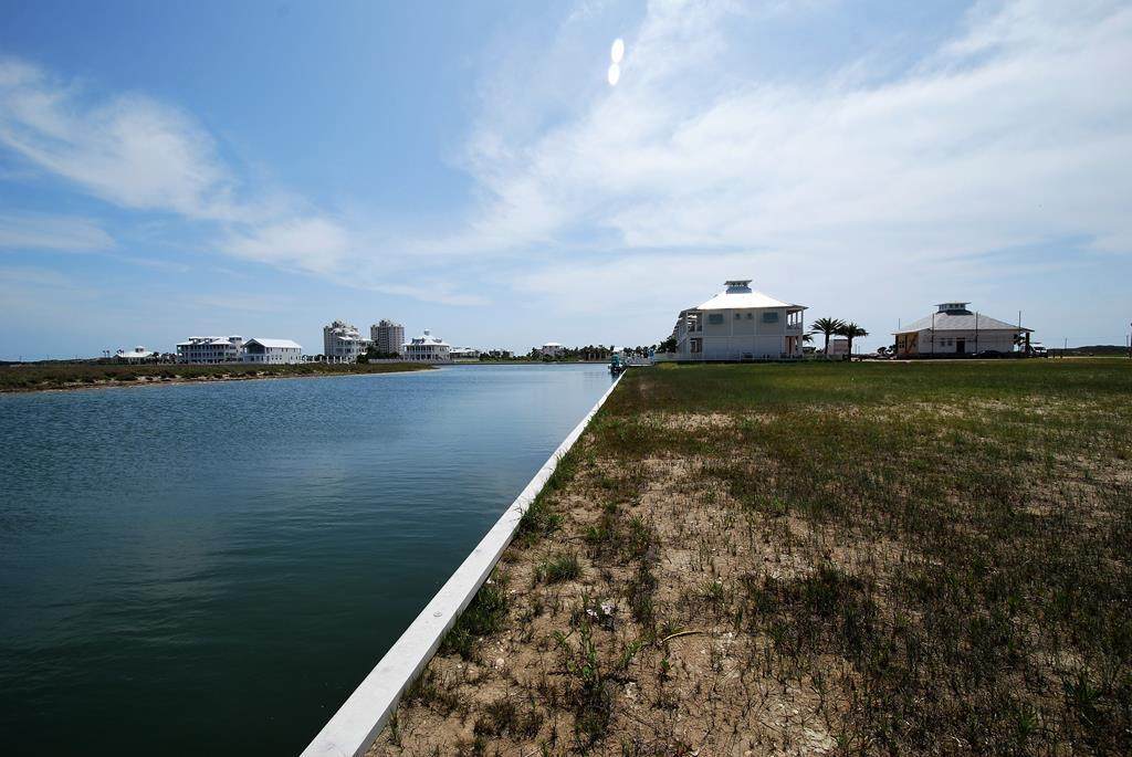 302 Shore Dr. - Photo 1