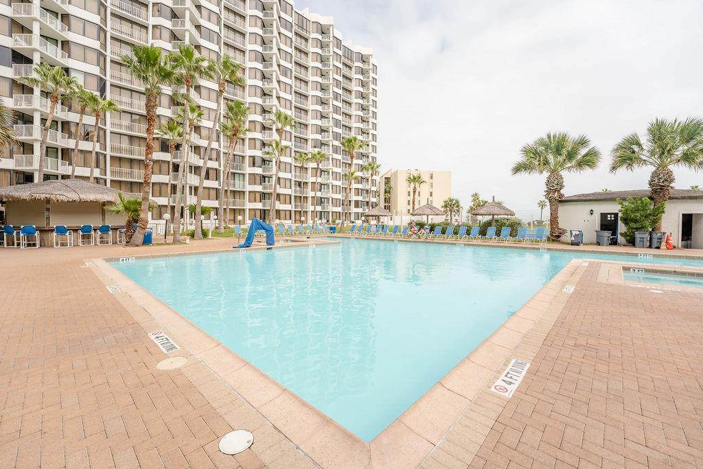 404 Padre Blvd. - Photo 1