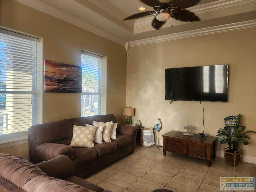 https://bt-photos.global.ssl.fastly.net/southpadre/orig_boomver_2_104453-2.jpg