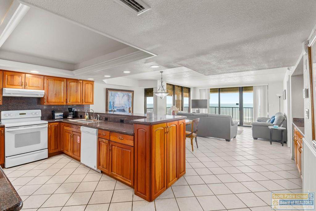 https://bt-photos.global.ssl.fastly.net/southpadre/orig_boomver_2_105996-2.jpg