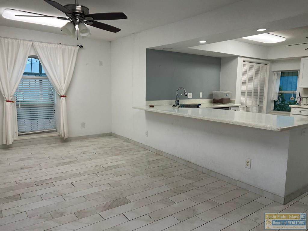 https://bt-photos.global.ssl.fastly.net/southpadre/orig_boomver_2_106428-2.jpg
