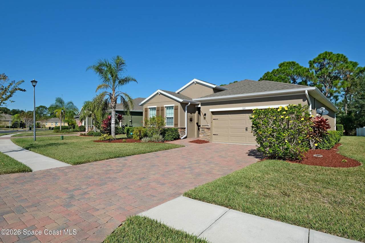 725 Remington Green Drive - Photo 1