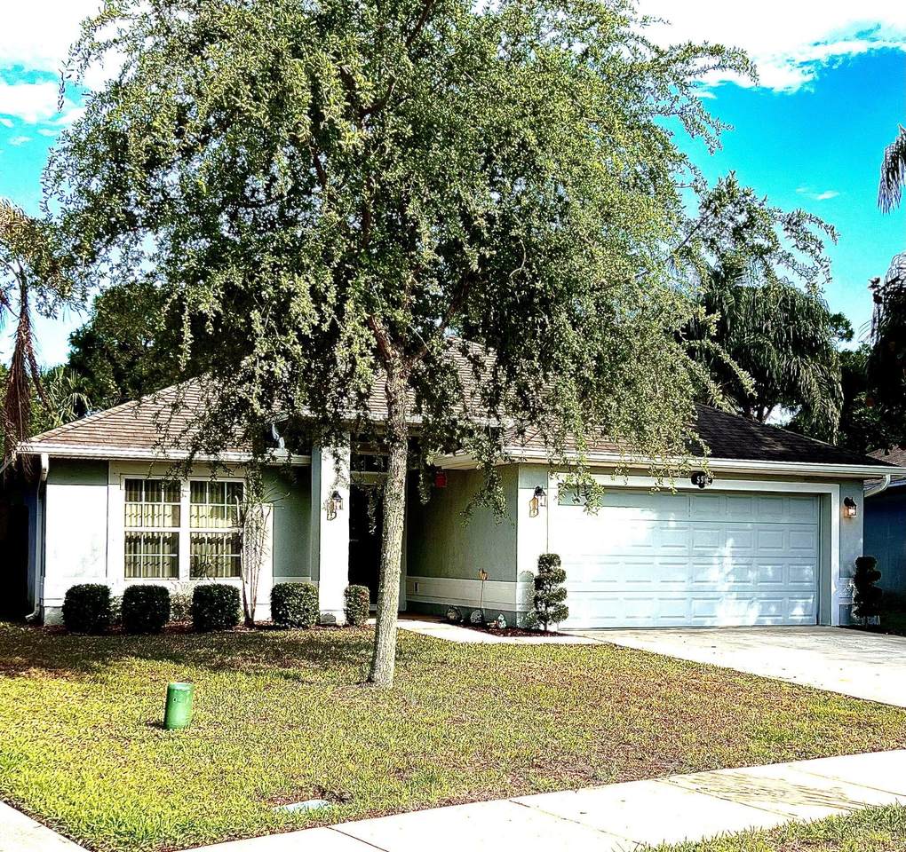 596 Mason - Photo 1