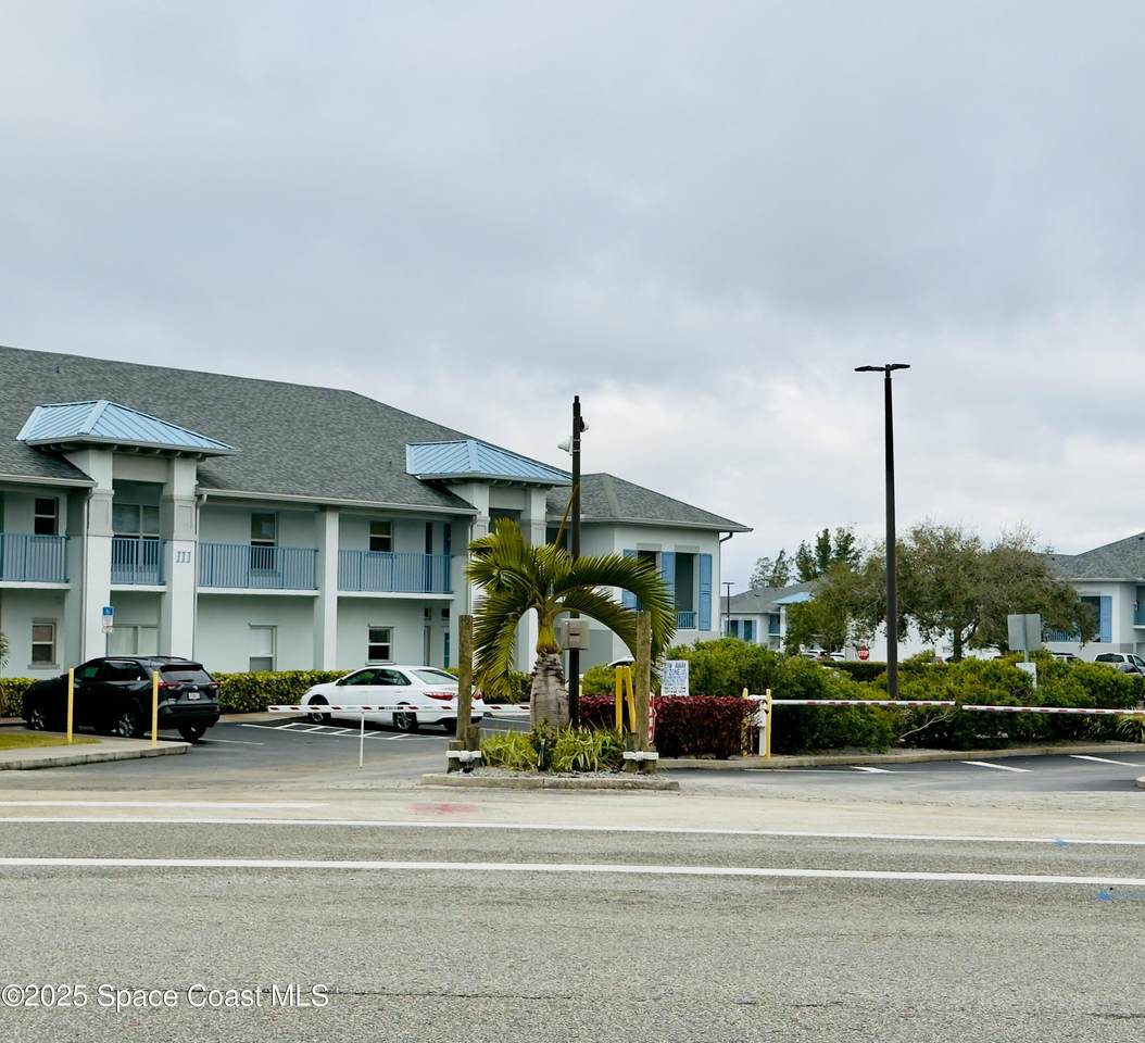 180 Portside Avenue - Photo 1