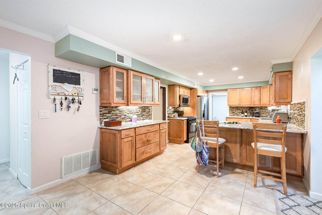 https://bt-photos.global.ssl.fastly.net/spacecoast/1280_boomver_1_1040507-2.jpg