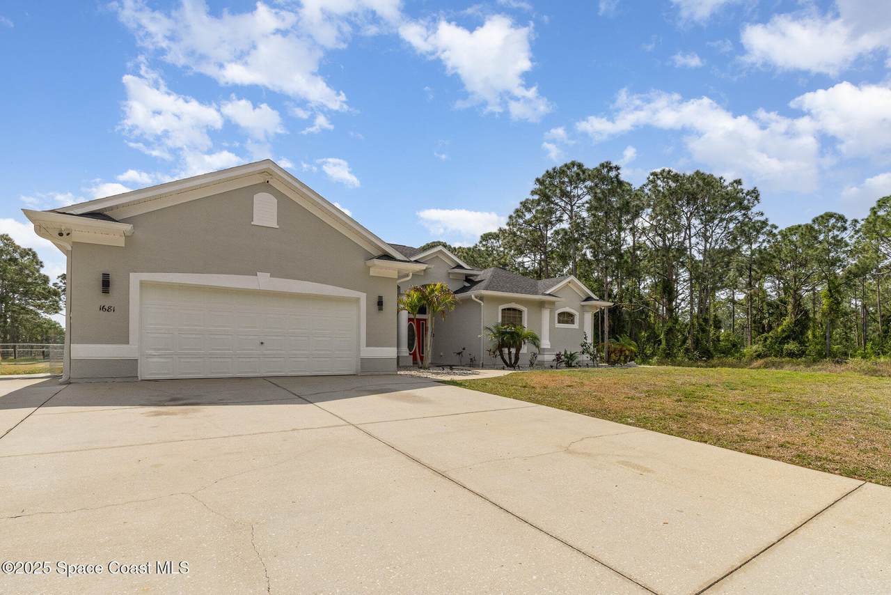 https://bt-photos.global.ssl.fastly.net/spacecoast/1280_boomver_1_1041376-2.jpg