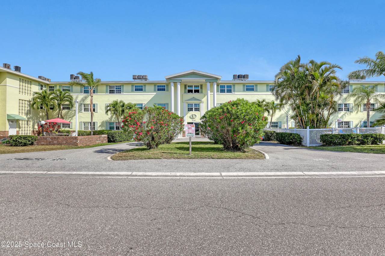 230 Columbia Drive - Photo 1