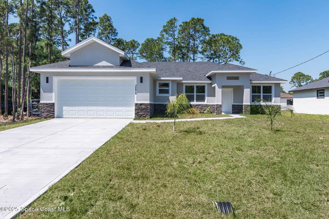 3274 Foresman - Photo 1