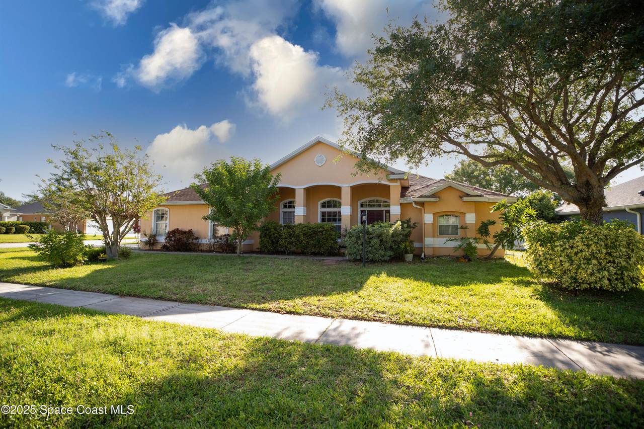 https://bt-photos.global.ssl.fastly.net/spacecoast/1280_boomver_1_1042356-2.jpg