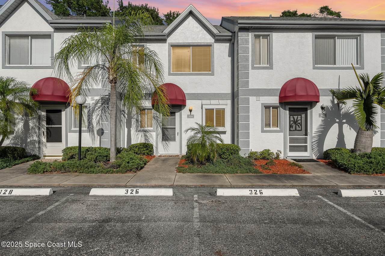 326 Seaport Boulevard - Photo 1