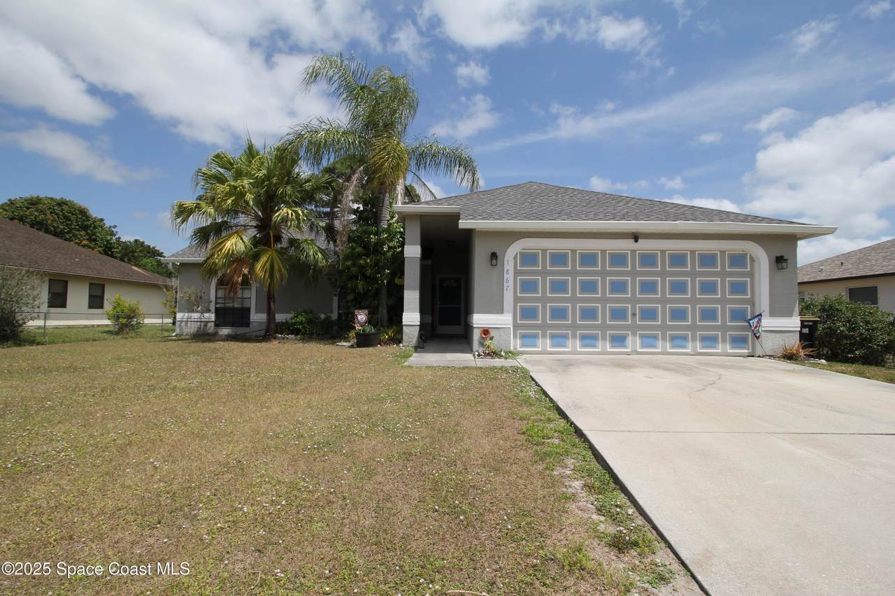 1867 Shannon Street - Photo 1