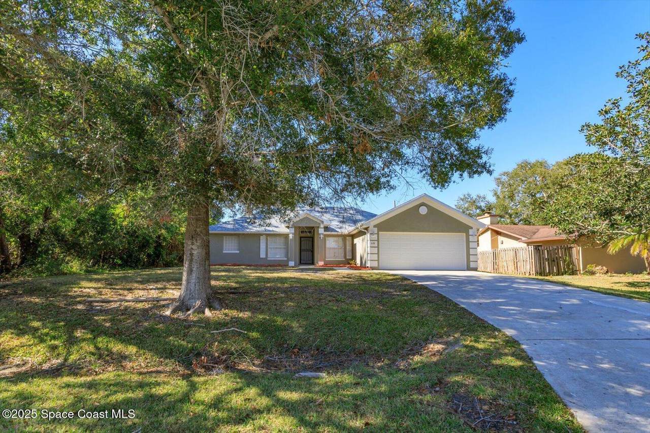 426 Ash Street - Photo 1
