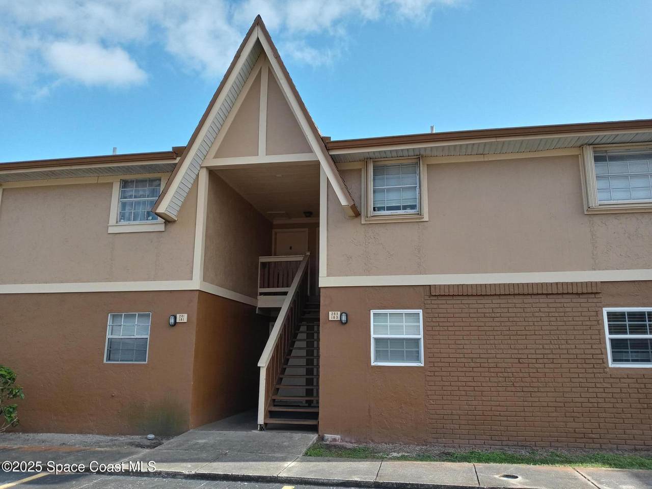 183 Ulster Lane - Photo 1