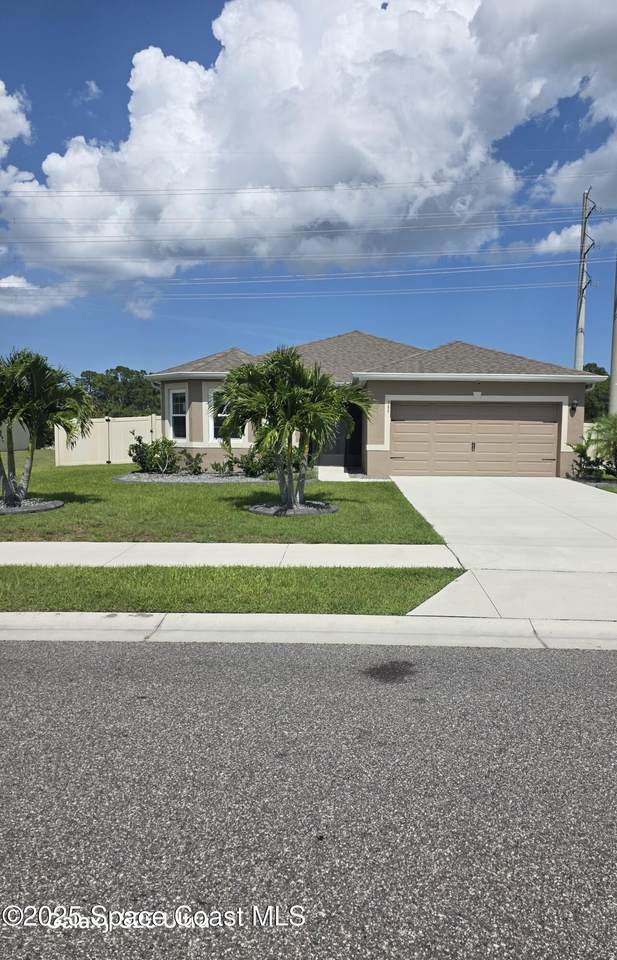 389 Guinevere Drive - Photo 1