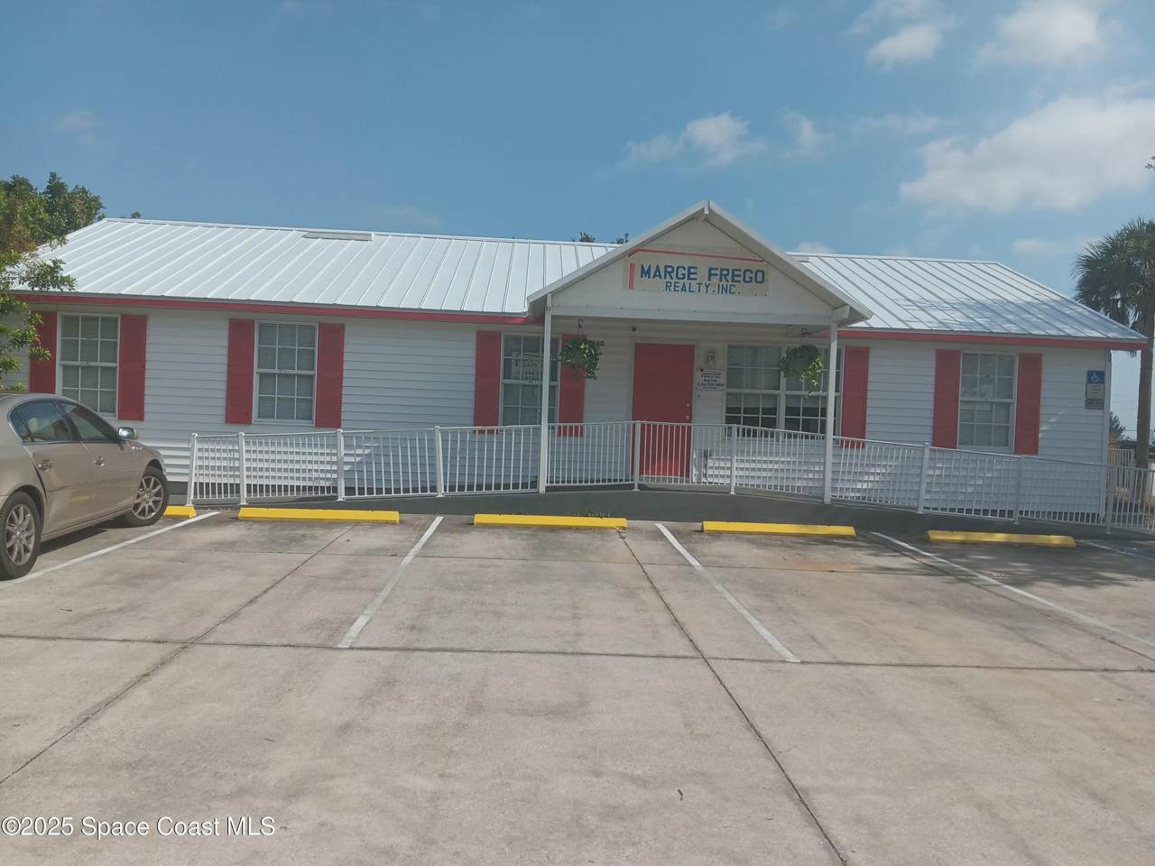 5660 Micco Road - Photo 1