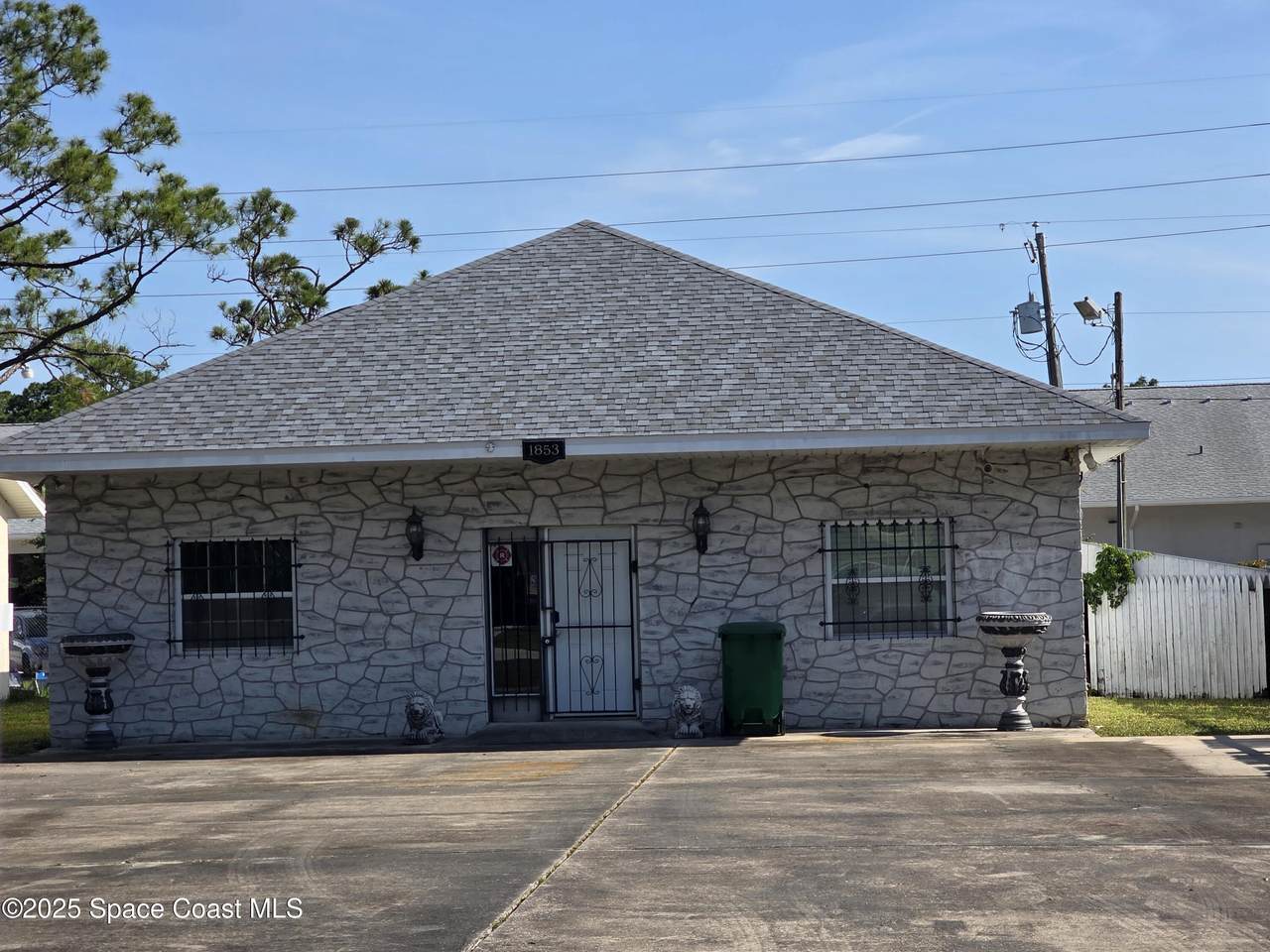 1853 Canova Street - Photo 1