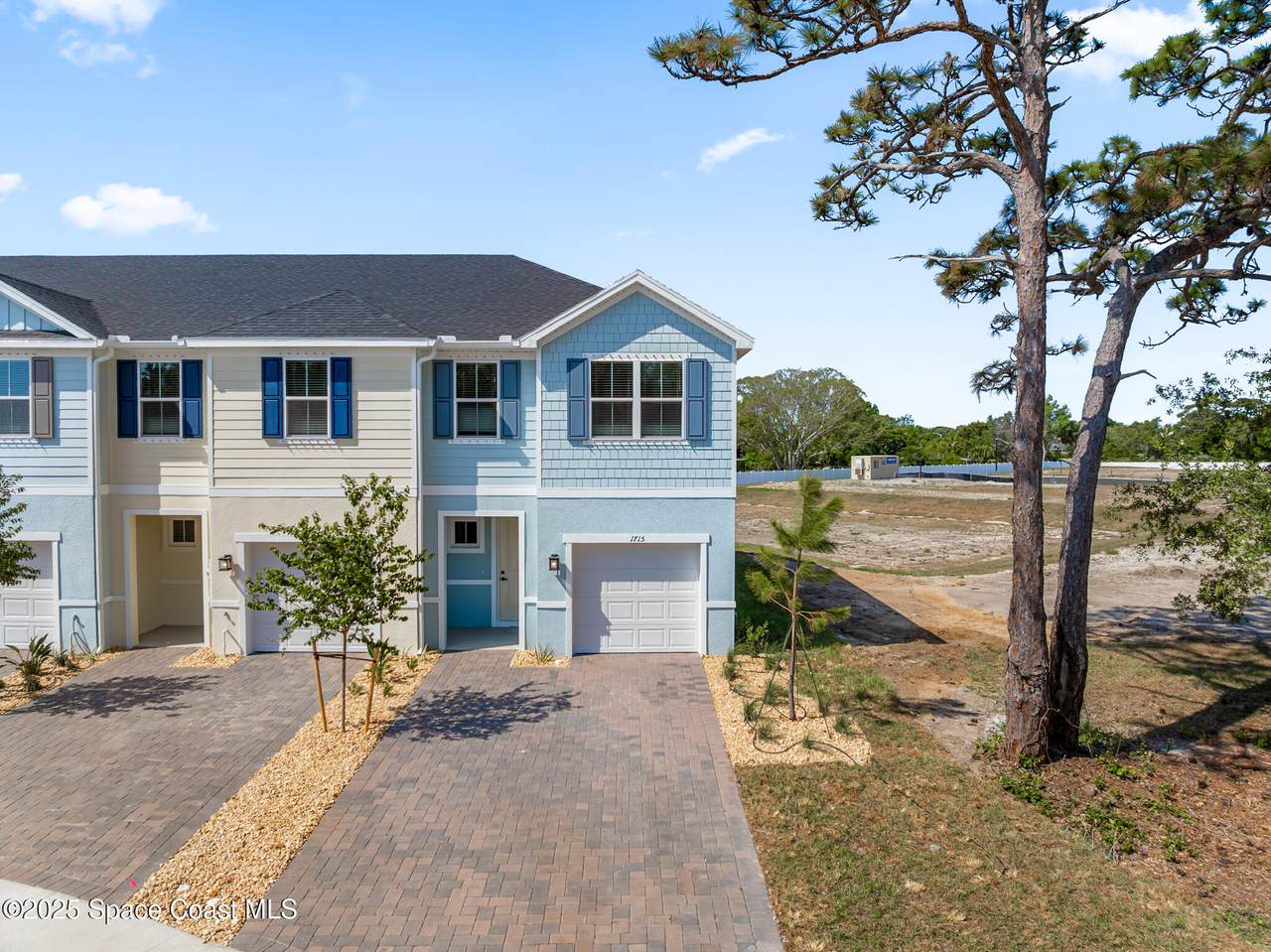 1895 Kendall Pointe Place - Photo 1