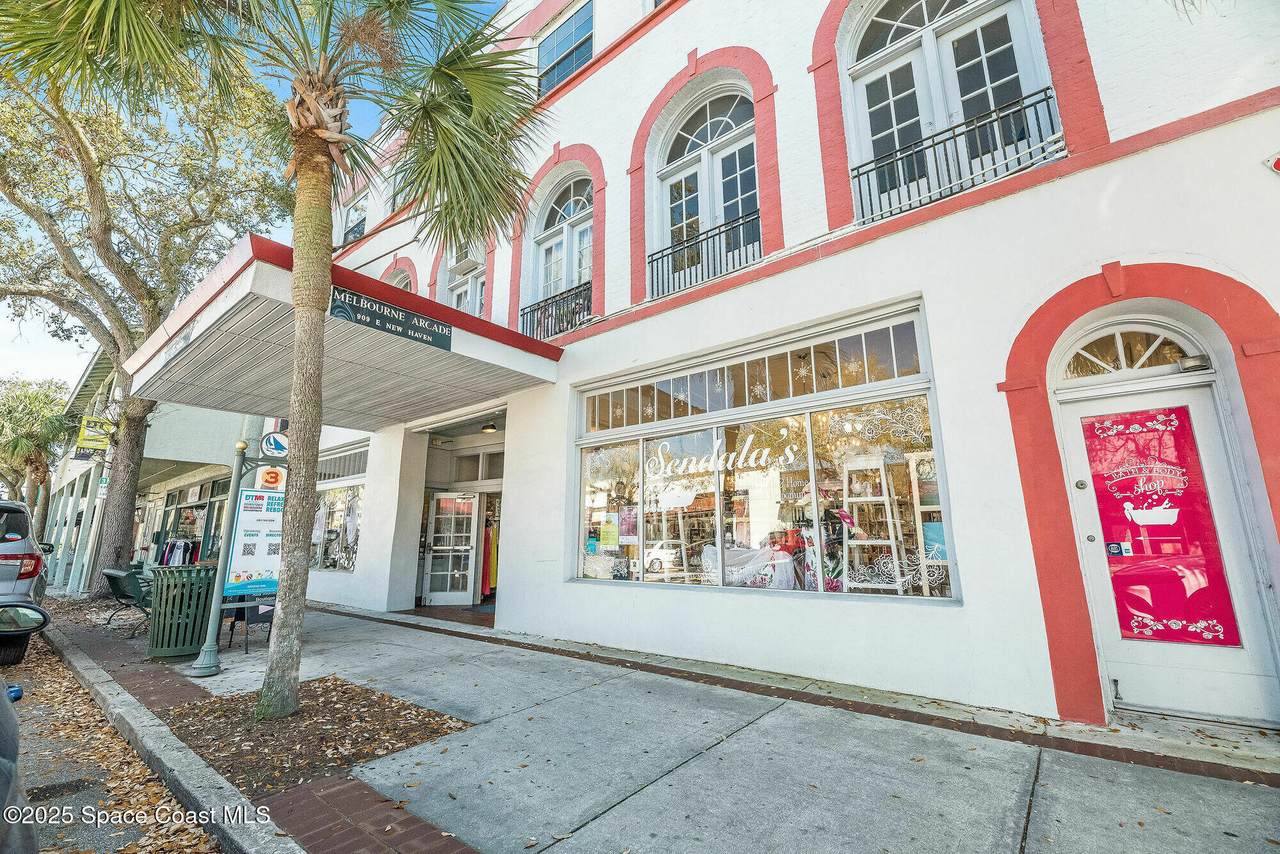 909 New Haven Avenue - Photo 1