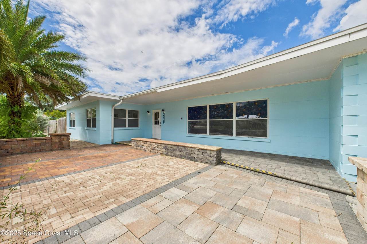 https://bt-photos.global.ssl.fastly.net/spacecoast/1280_boomver_1_1055609-2.jpg