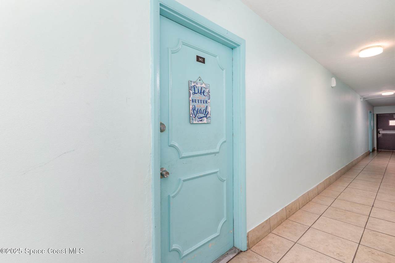 https://bt-photos.global.ssl.fastly.net/spacecoast/1280_boomver_1_1055793-2.jpg