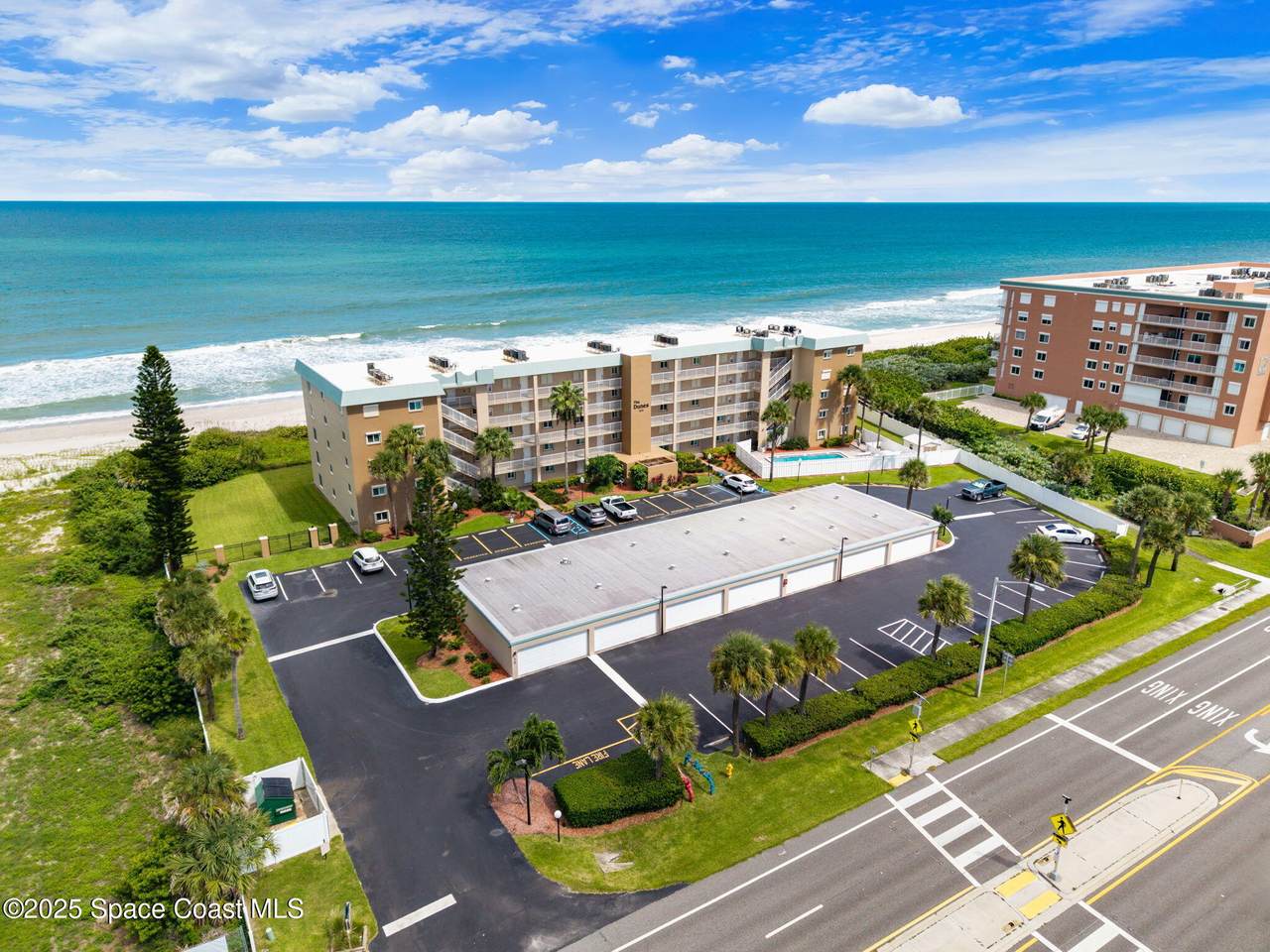 https://bt-photos.global.ssl.fastly.net/spacecoast/1280_boomver_1_1057418-2.jpg