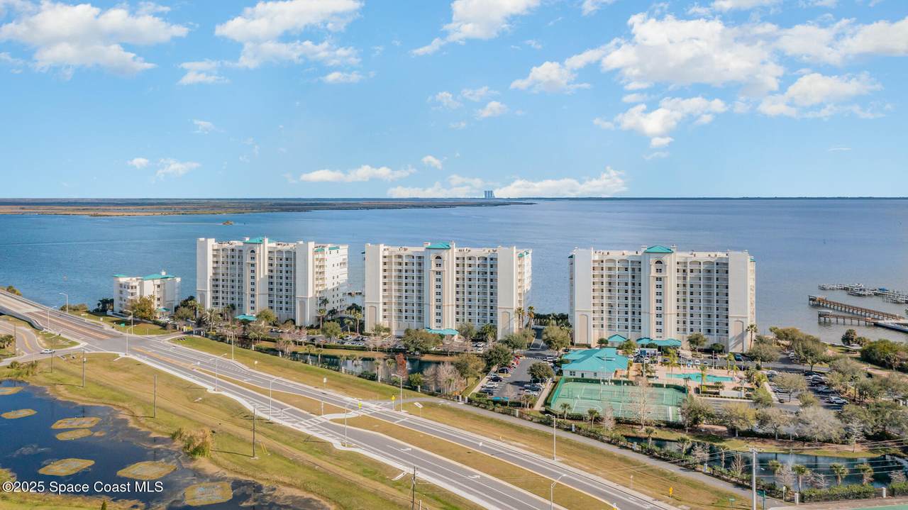 7 Indian River Avenue - Photo 1