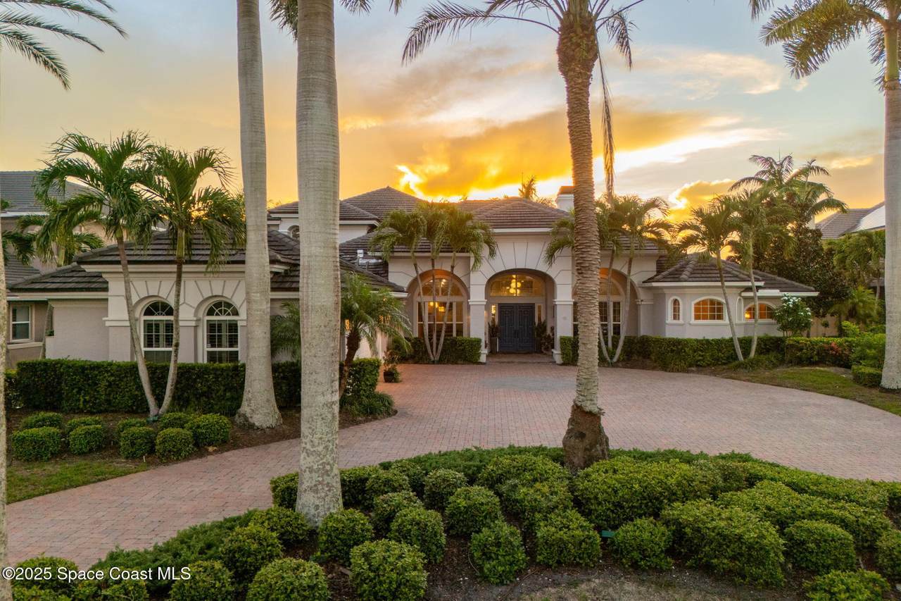 327 Lansing Island Drive - Photo 1