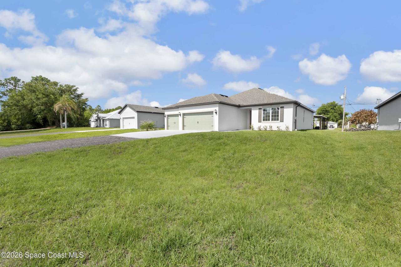 https://bt-photos.global.ssl.fastly.net/spacecoast/1280_boomver_2_1058765-2.jpg